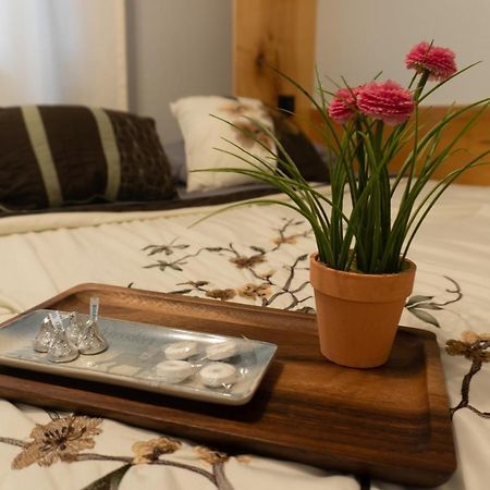 Trinity Escapes - Two Bedroom Two Bathroom Full Apartment Near Airport Άνκορατζ Εξωτερικό φωτογραφία