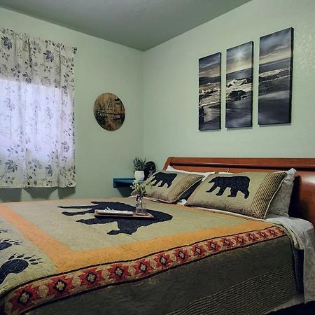Trinity Escapes - Two Bedroom Two Bathroom Full Apartment Near Airport Άνκορατζ Εξωτερικό φωτογραφία